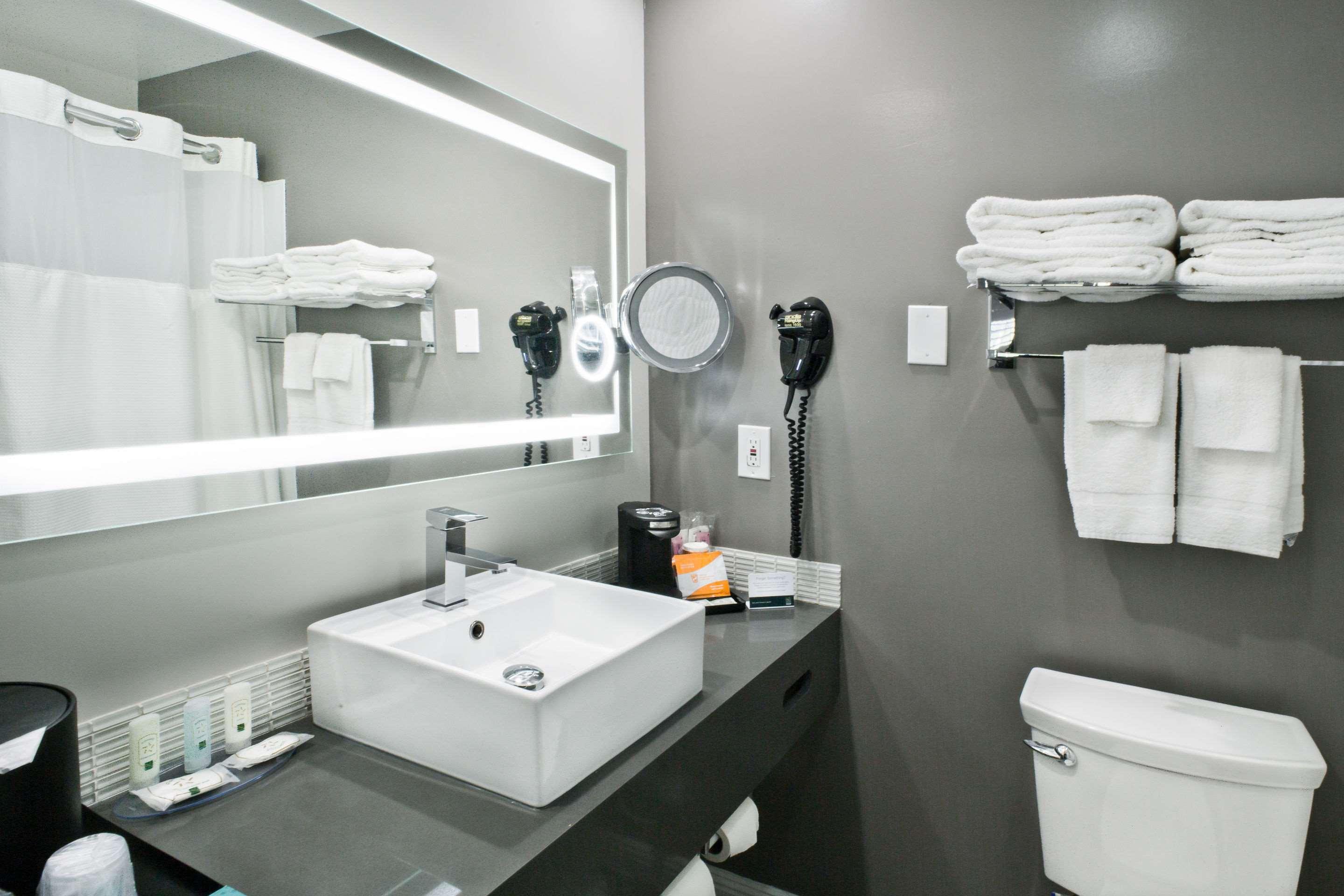 Bay Area Inn & Suites Hayward Ngoại thất bức ảnh
