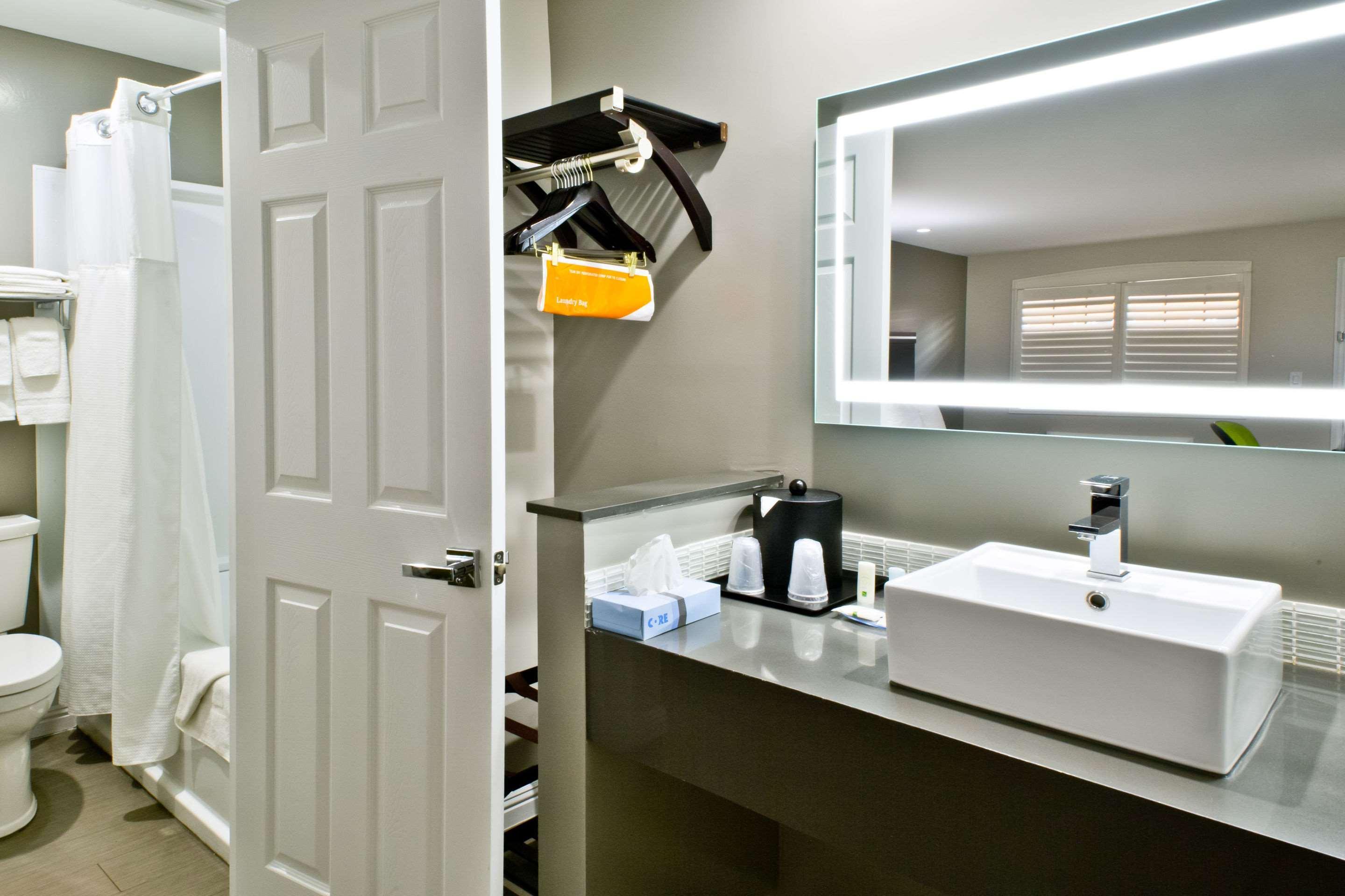 Bay Area Inn & Suites Hayward Ngoại thất bức ảnh