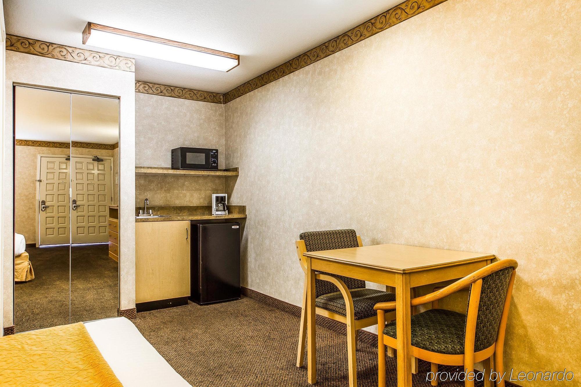 Bay Area Inn & Suites Hayward Ngoại thất bức ảnh